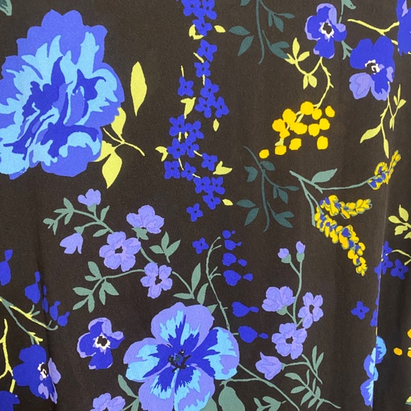 LulaRoe Mitzi Top (L) - Picture 4 of 6